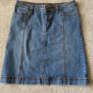 EUC Jean skirt by CAbi Vintage Wash Size 8